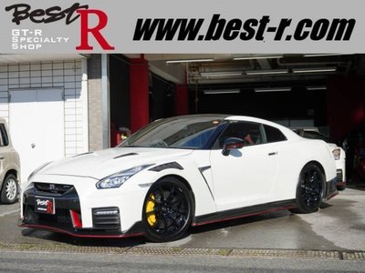 NISSAN GT-R