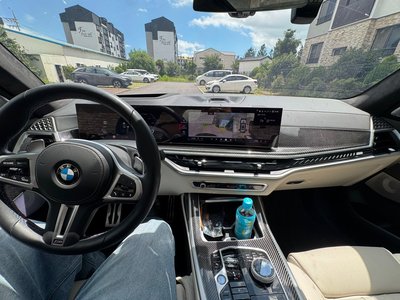 2025 BMW X7 缩略图 11