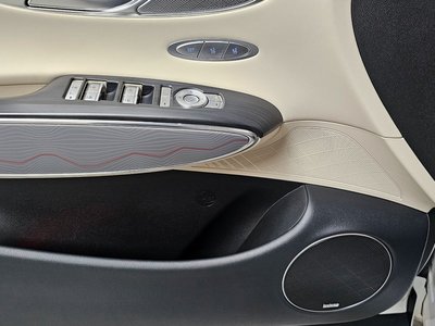 2024 Genesis GV70 — миниатюра 23