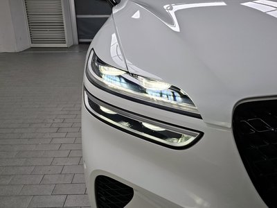 صورة 9 لـ 2024 Genesis GV70
