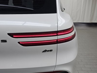 صورة 10 لـ 2024 Genesis GV70