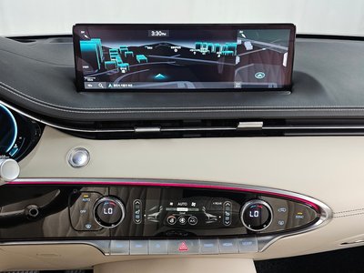2024 Genesis GV70 — миниатюра 18