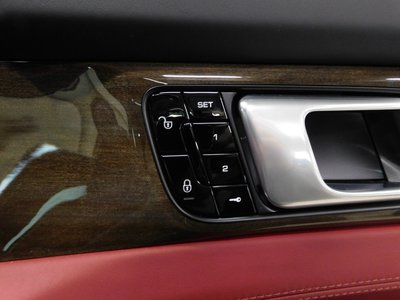 2017 Porsche PANAMERA 缩略图 20