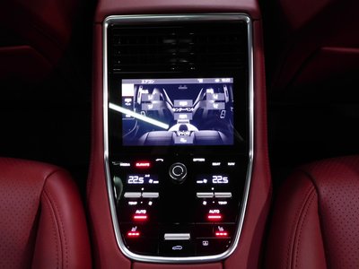 2017 Porsche PANAMERA 缩略图 24
