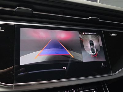 2021 AUDI Q8 thumbnail 21
