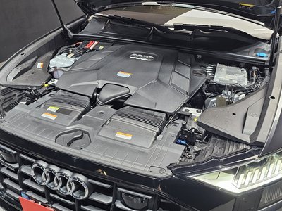 صورة 7 لـ 2021 AUDI Q8
