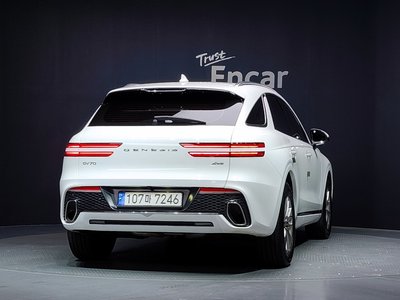 صورة 3 لـ 2021 Genesis GV70