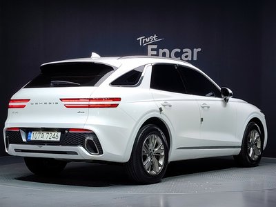 صورة 4 لـ 2021 Genesis GV70