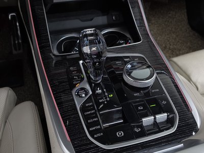 2021 BMW X7 thumbnail 12