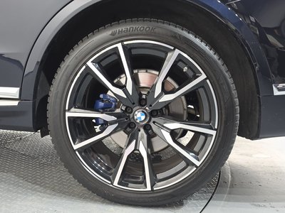 2021 BMW X7 photo 8