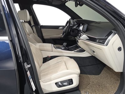 2021 BMW X7 thumbnail 16