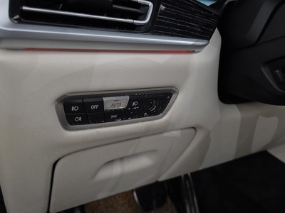 2021 BMW X7 thumbnail 29