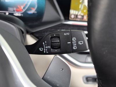 2021 BMW X7 thumbnail 37