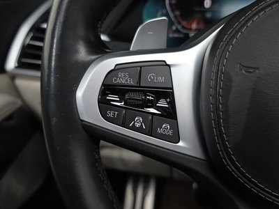 2021 BMW X7 thumbnail 24