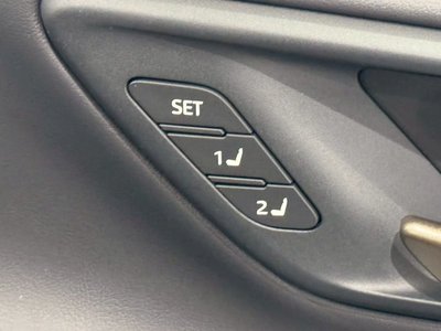 صورة مصغرة 77 لـ 2025 Toyota CROWN SPORT