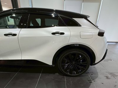 صورة مصغرة 20 لـ 2025 Toyota CROWN SPORT