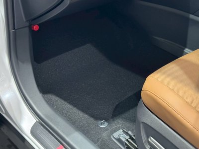 صورة مصغرة 78 لـ 2025 Toyota CROWN SPORT