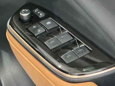 صورة مصغرة 76 لـ 2025 Toyota CROWN SPORT