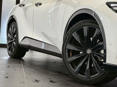 2025 Toyota CROWN SPORT photo 4