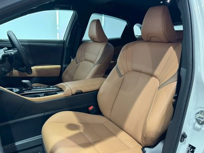 صورة مصغرة 44 لـ 2025 Toyota CROWN SPORT