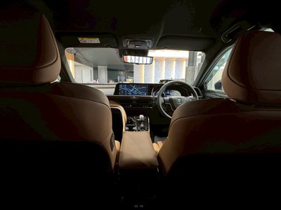 صورة مصغرة 49 لـ 2025 Toyota CROWN SPORT