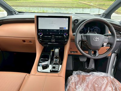 2026 Toyota VELLFIRE 照片 2