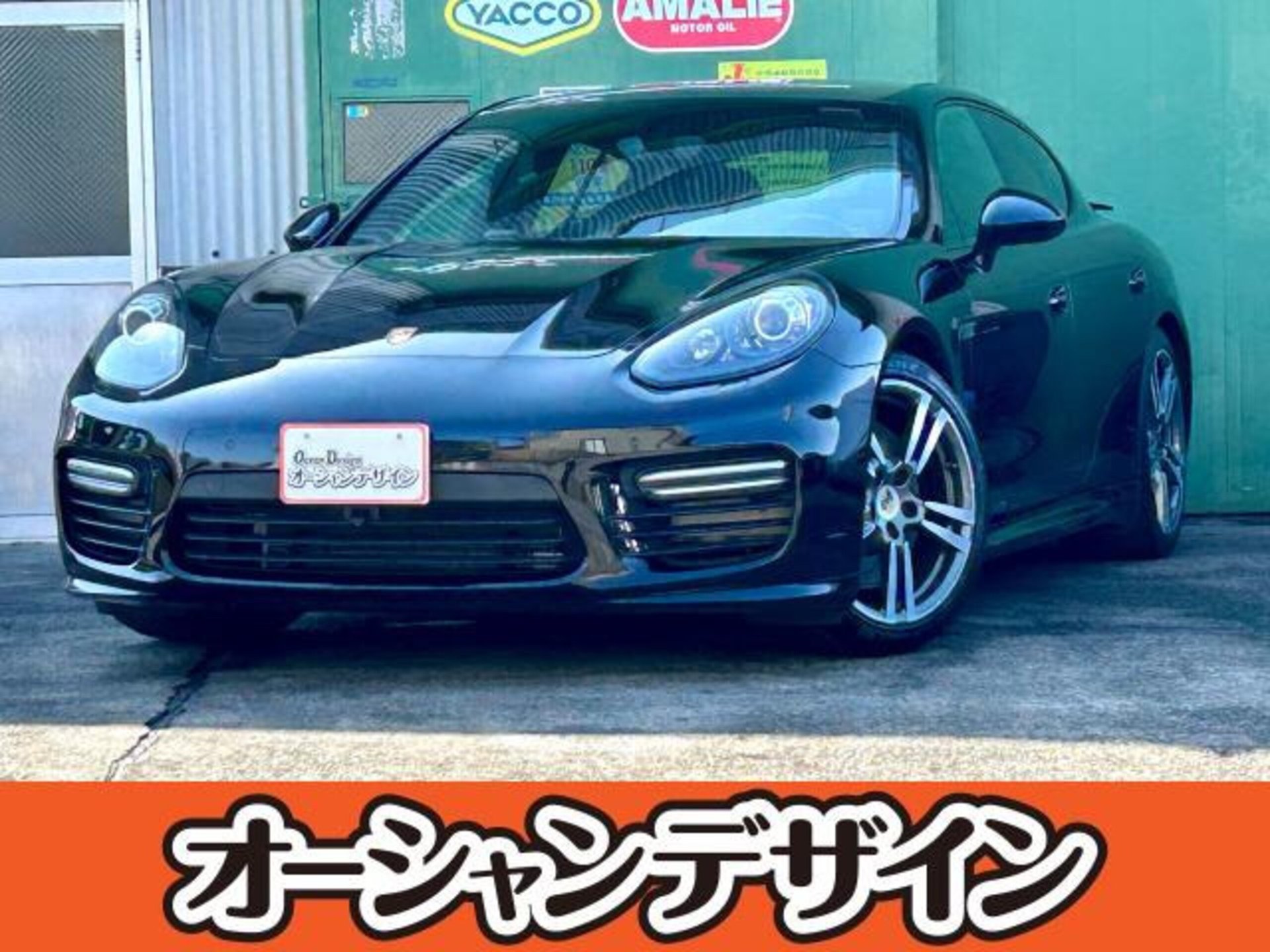 PORSCHE PANAMERA - View 1