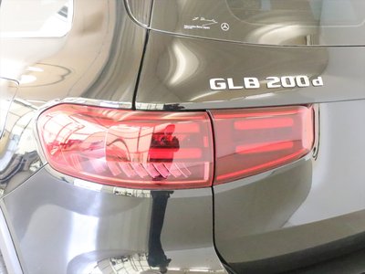 MERCEDES-BENZ GLB - 9