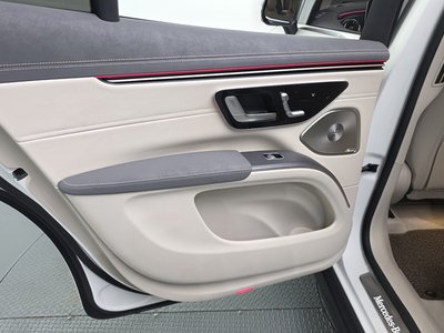 2023 Mercedes-BENZ EQS — миниатюра 15