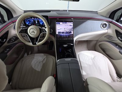 2023 Mercedes-BENZ EQS photo 5