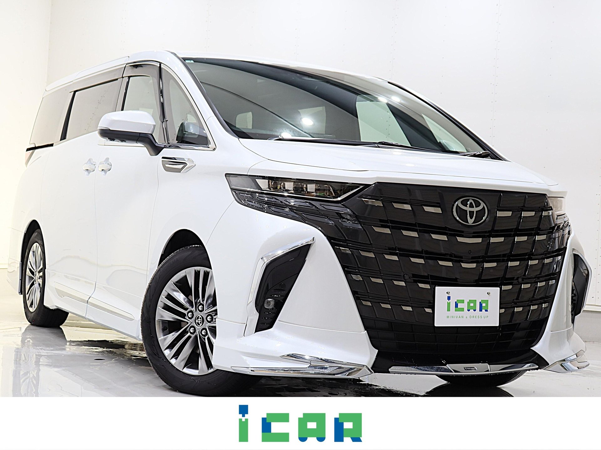 TOYOTA ALPHARD - View 1