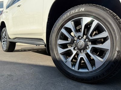 2023 Toyota LAND CRUISER PRADO — миниатюра 14