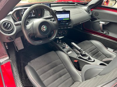 صورة 6 لـ 2015 ALFA Romeo 4C