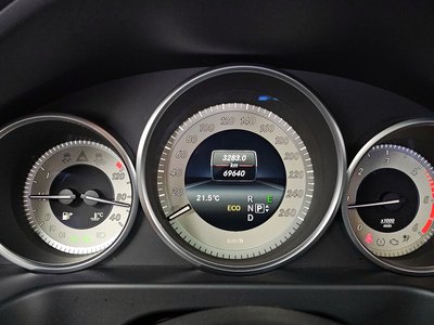 MERCEDES-BENZ E-CLASS - 8