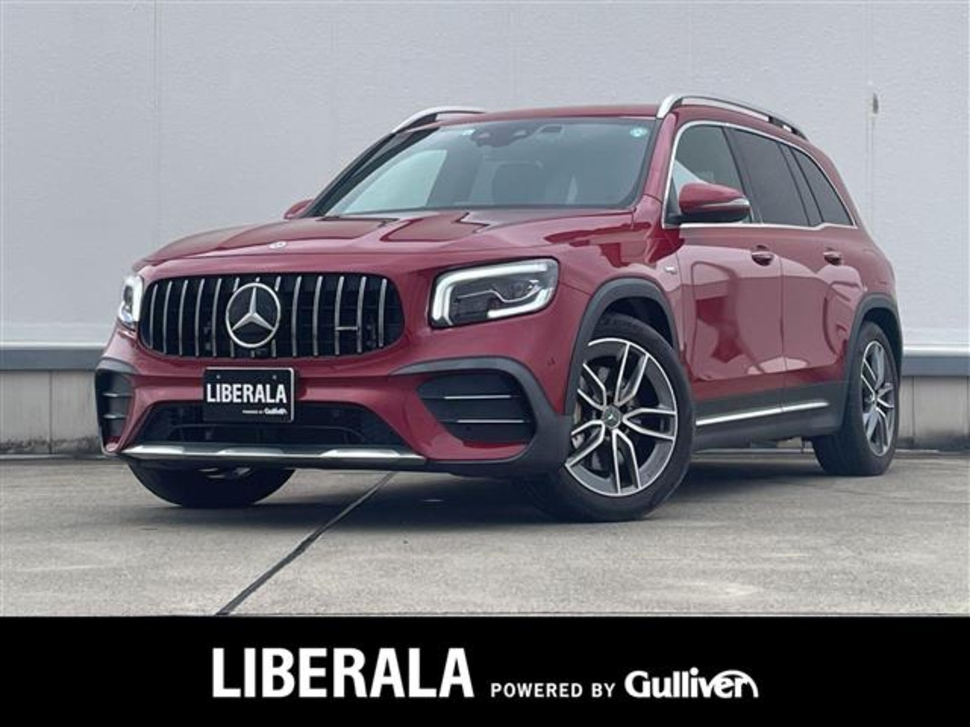 MERCEDES-BENZ GLB AMG - View 1