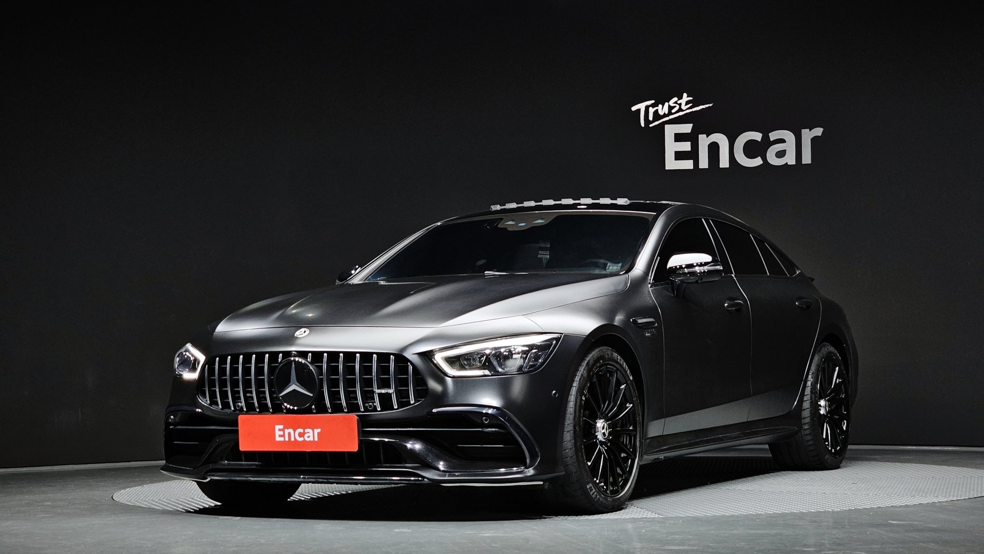 MERCEDES-BENZ GT AMG - View 1