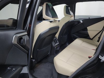 2025 BMW X3 — миниатюра 16