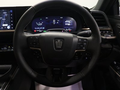 صورة مصغرة 40 لـ 2025 Toyota CROWN SPORT