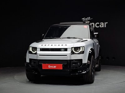 LAND ROVER DEFENDER - 2