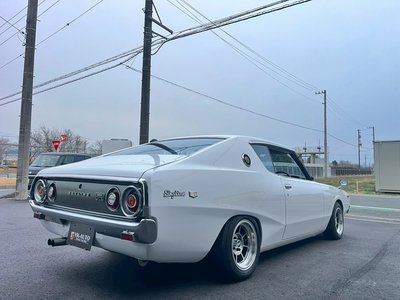 NISSAN SKYLINE COUPE - 2