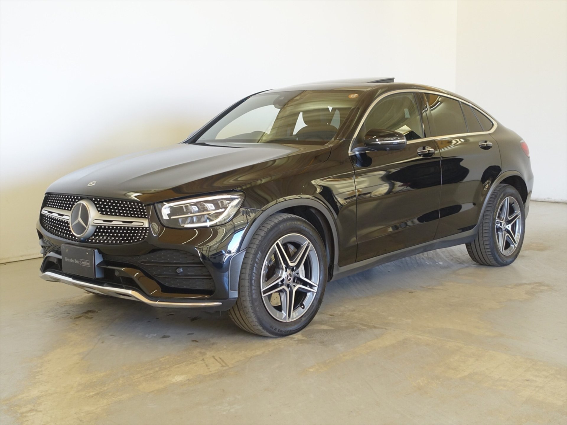 MERCEDES-BENZ GLC - View 1