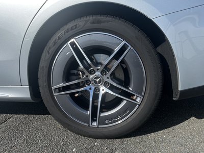 MERCEDES-BENZ E-CLASS - 9