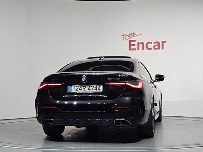 2021 BMW 4 SERIES — фото 4