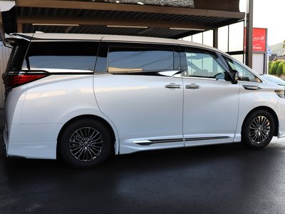 2023 Toyota ALPHARD — фото 4