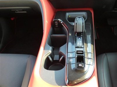 2024 Toyota CROWN SPORT 照片 6