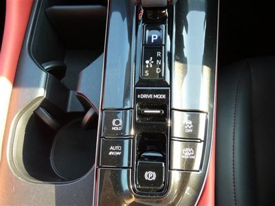 2024 Toyota CROWN SPORT 照片 8