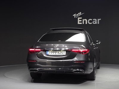 2022 Mercedes-BENZ S-CLASS photo 3