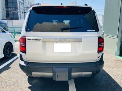 TOYOTA LAND CRUISER - 9