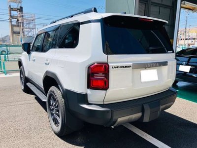 TOYOTA LAND CRUISER - 8