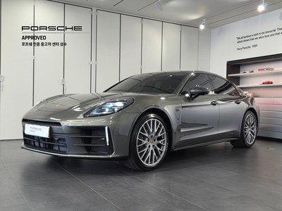 PORSCHE PANAMERA - 1